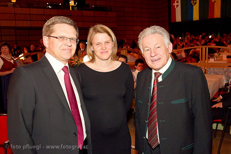 LH Dr. Josef Pühringer mit Pärchen