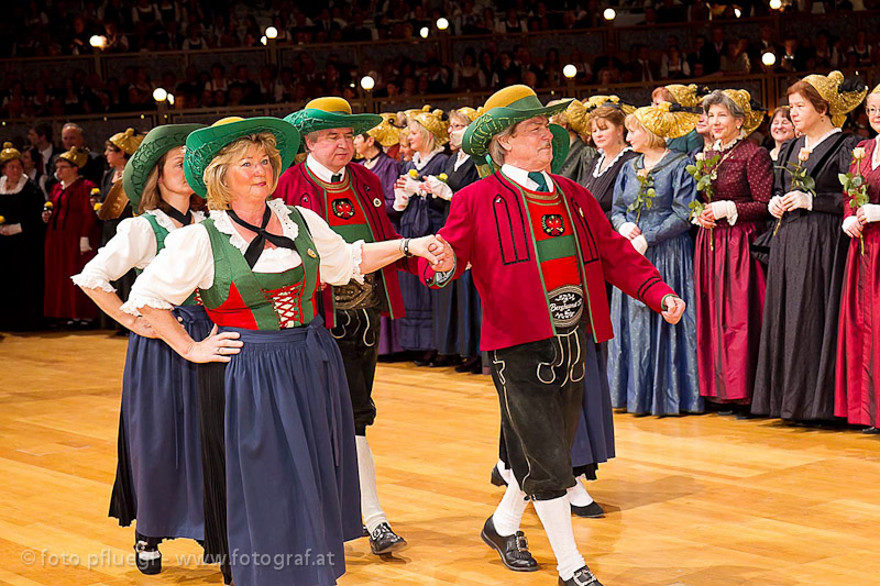 Auftritt im Oberösterreichischer Tracht 