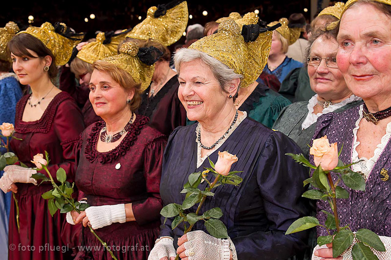 Die Frauen mit den Goldhauben